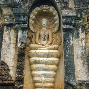 Si Satchanalai. Rzeźba Buddy ze świątyni Czedi Czet Thaeo